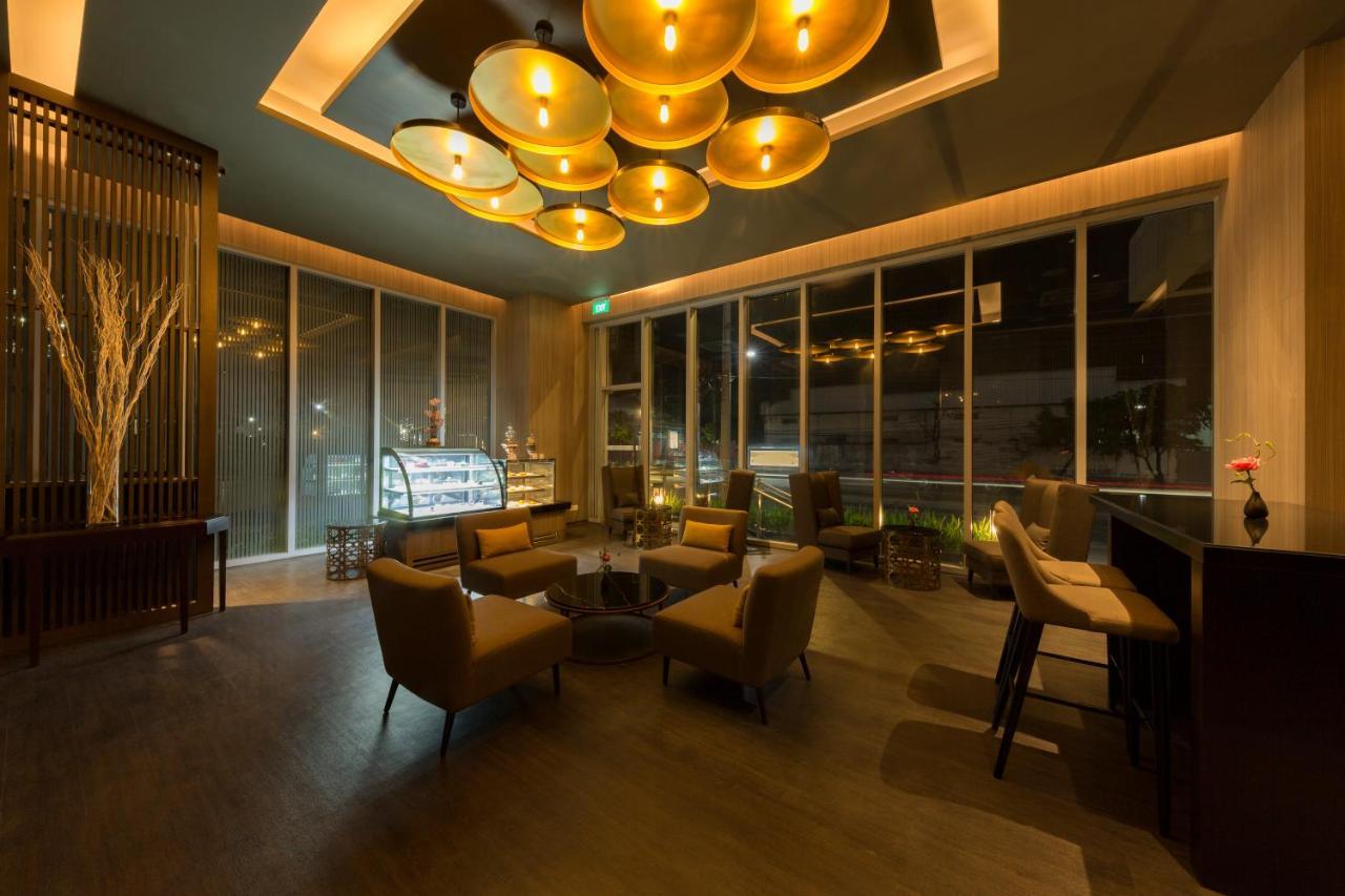 Zealax Hotel & Residence Yangón Exterior foto